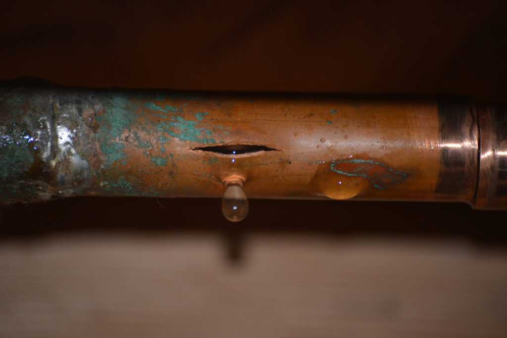 Burst copper water pipe, still dripping